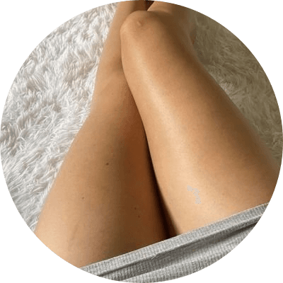 We Love Legs logo